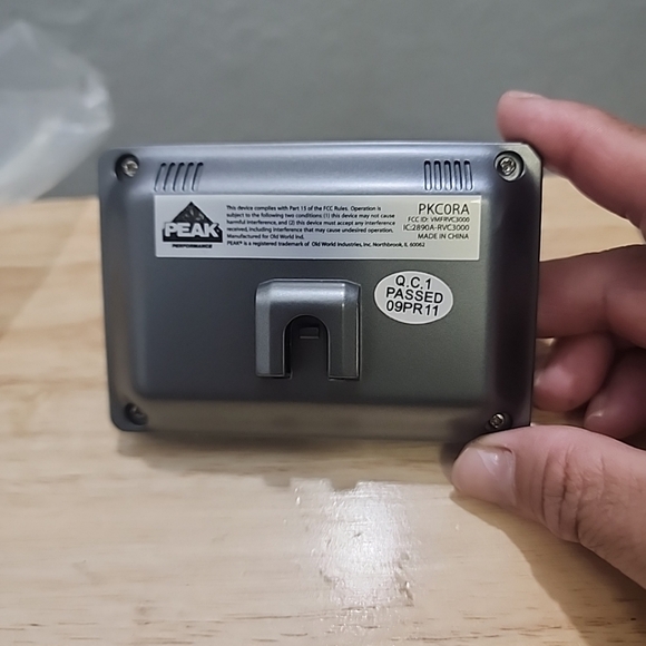 Peak Wireless PKCORA Back-Up Camera System 2.4" Color LCD Monitor Kit - Picture 6 of 11